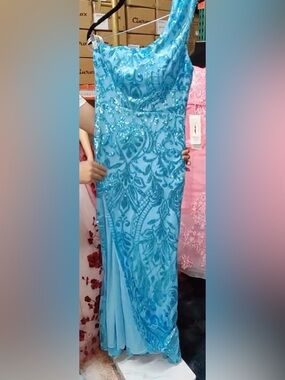 Formal Sequin Blue Maxi Dress NWT Size 6